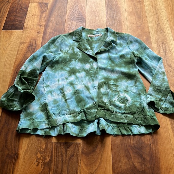 Maison Cherie Green Batik Jacket - Picture 1 of 9